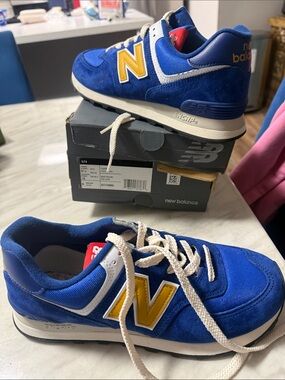 New Balance Kids Blue and Yellow Classic Sneakers